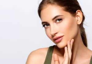 Woman with striking eyes looks younger than her age